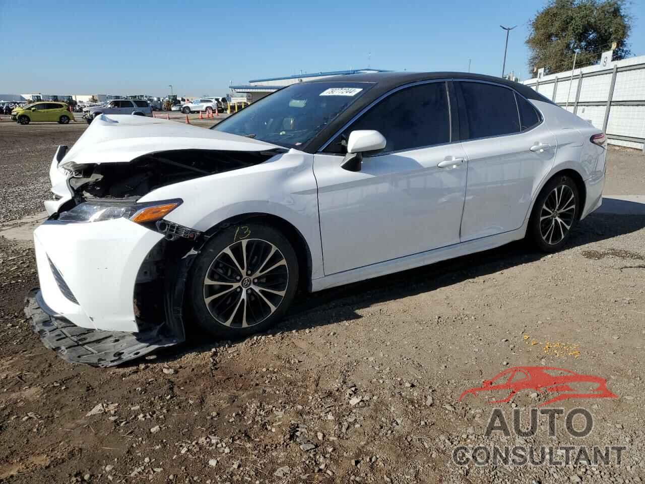 TOYOTA CAMRY 2018 - 4T1B11HKXJU090426