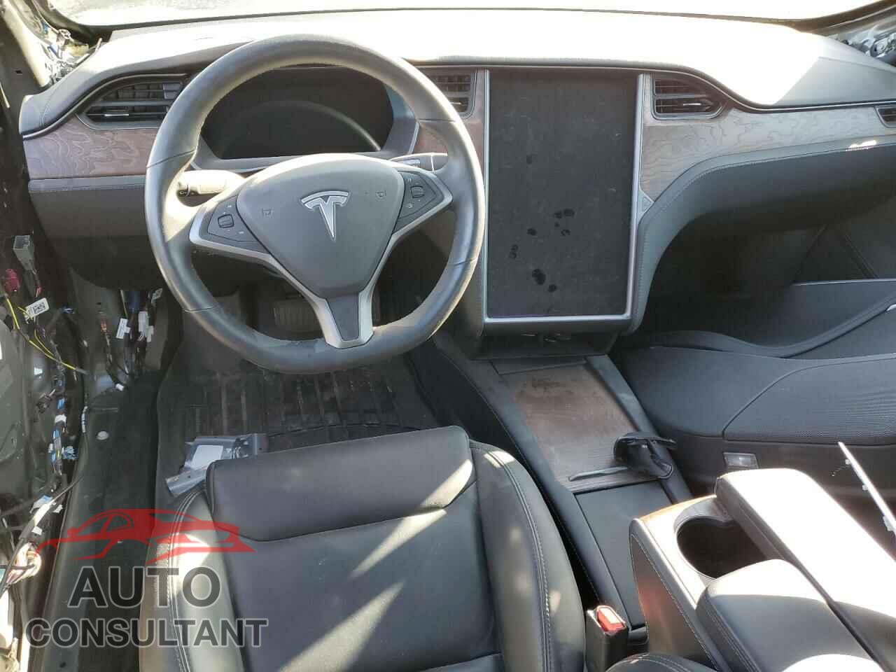 TESLA MODEL S 2020 - 5YJSA1E25LF412331