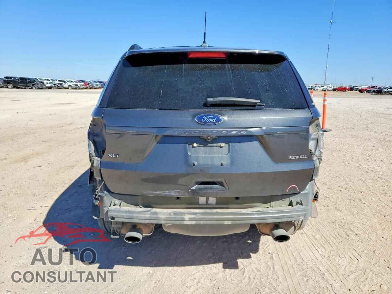 FORD EXPLORER 2018 - 1FM5K7D80JGB99712