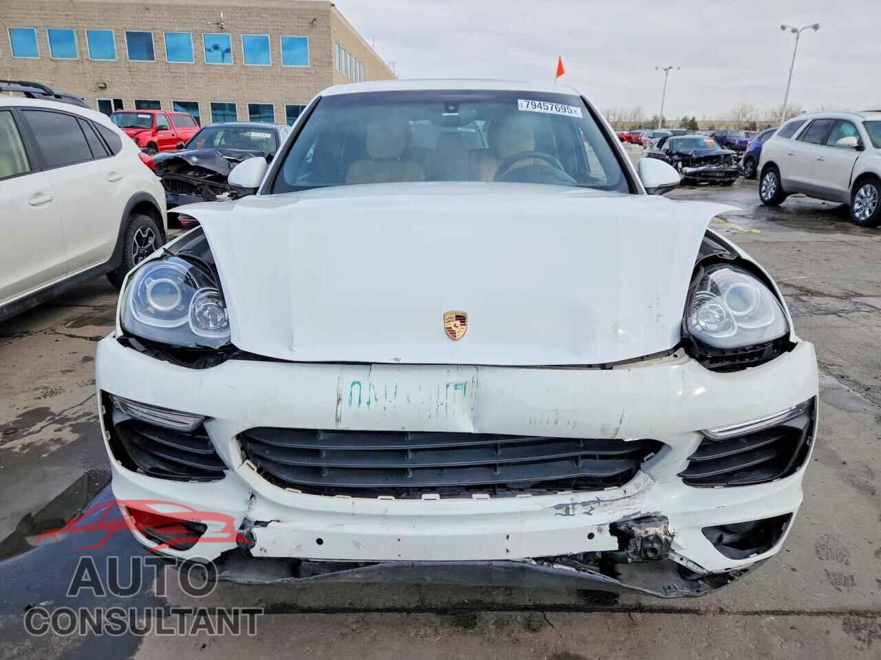 PORSCHE CAYENNE 2016 - WP1AA2A27GLA00596