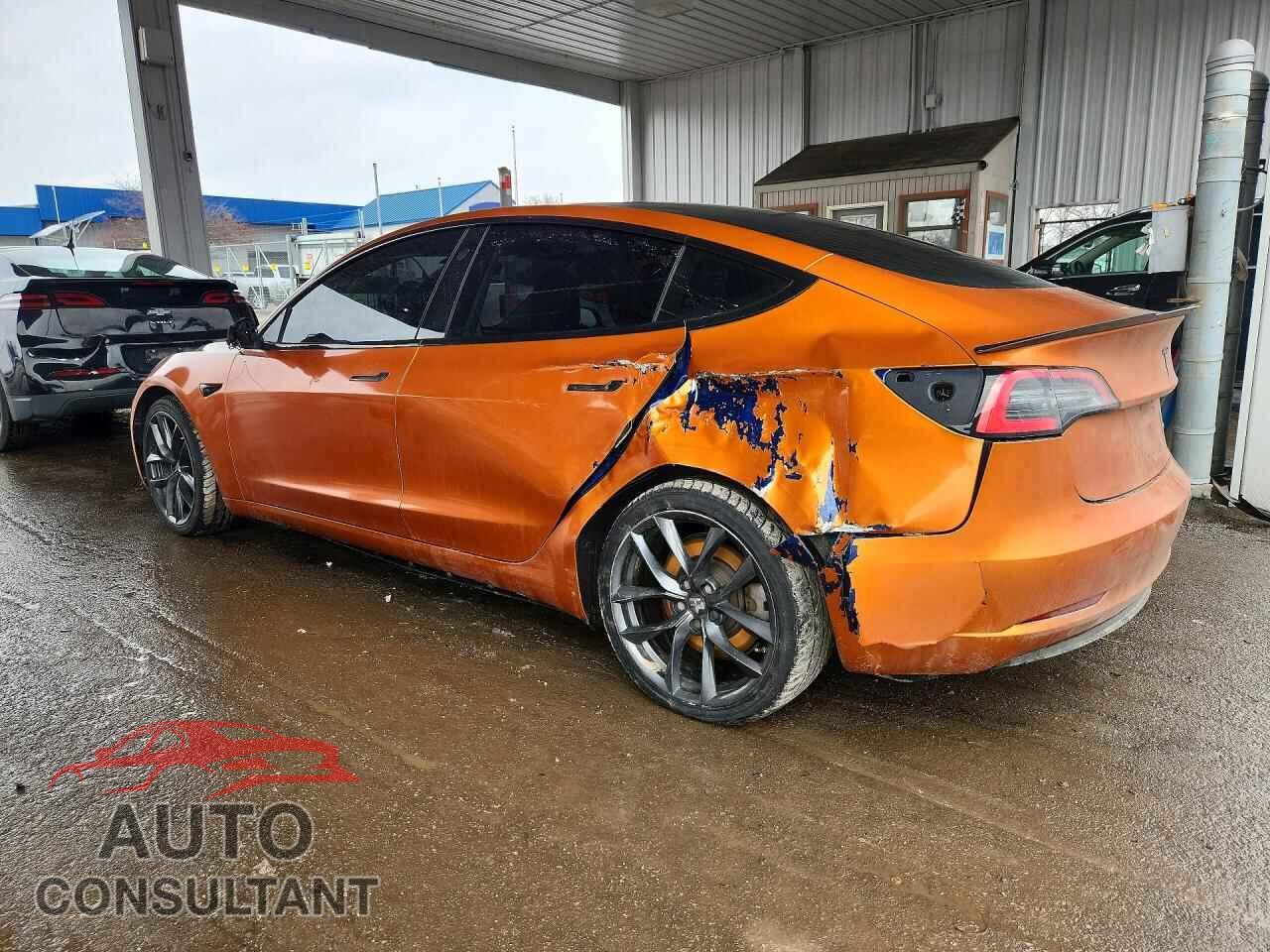 TESLA MODEL 3 2018 - 5YJ3E1EB6JF064383