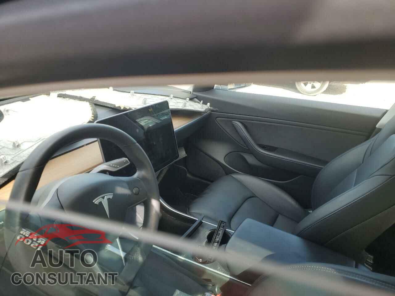 TESLA MODEL 3 2020 - 5YJ3E1EBXLF664004