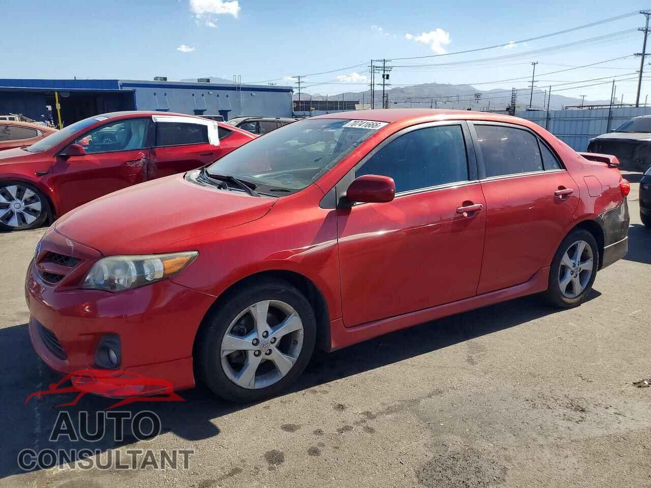 TOYOTA COROLLA 2013 - 2T1BU4EE3DC007772