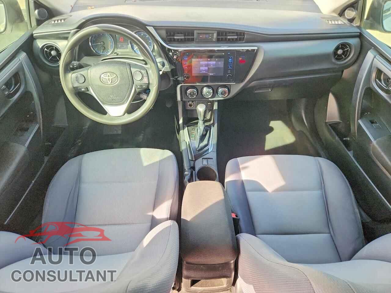 TOYOTA COROLLA 2018 - 5YFBURHEXJP770733