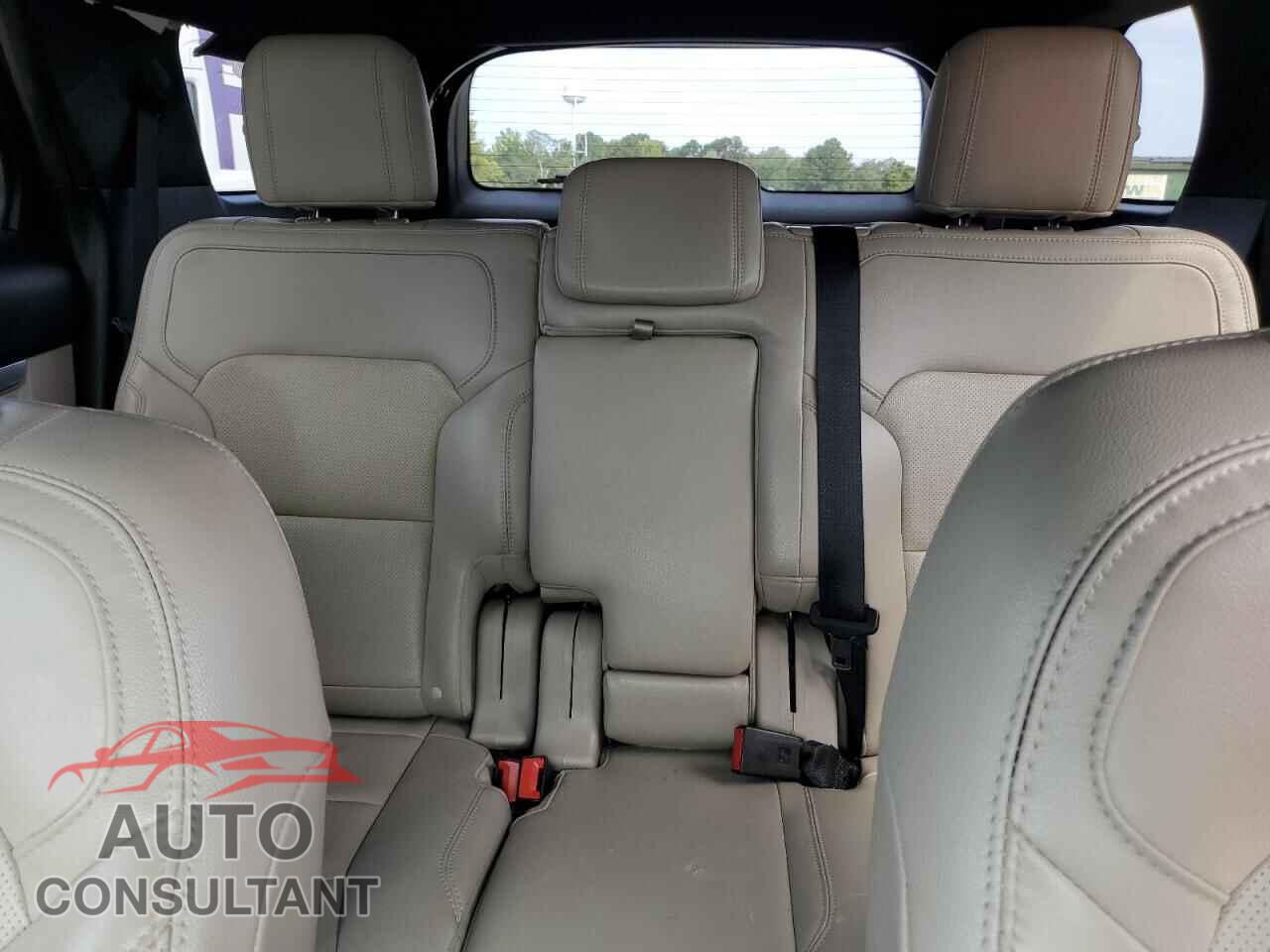 FORD EXPLORER 2018 - 1FM5K7F86JGB67098
