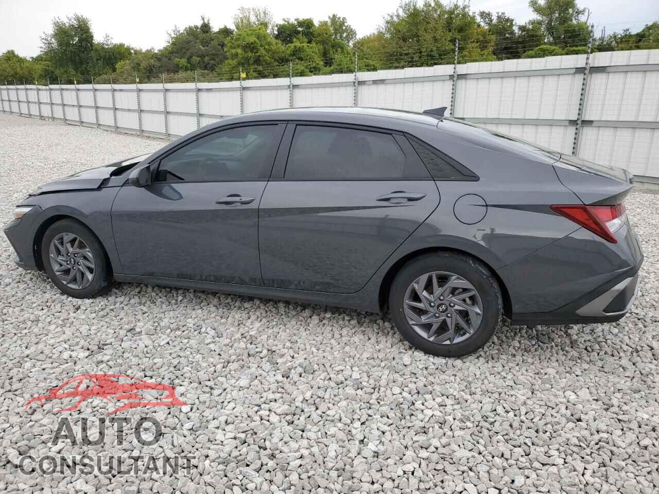 HYUNDAI ELANTRA 2024 - KMHLM4DG5RU642425