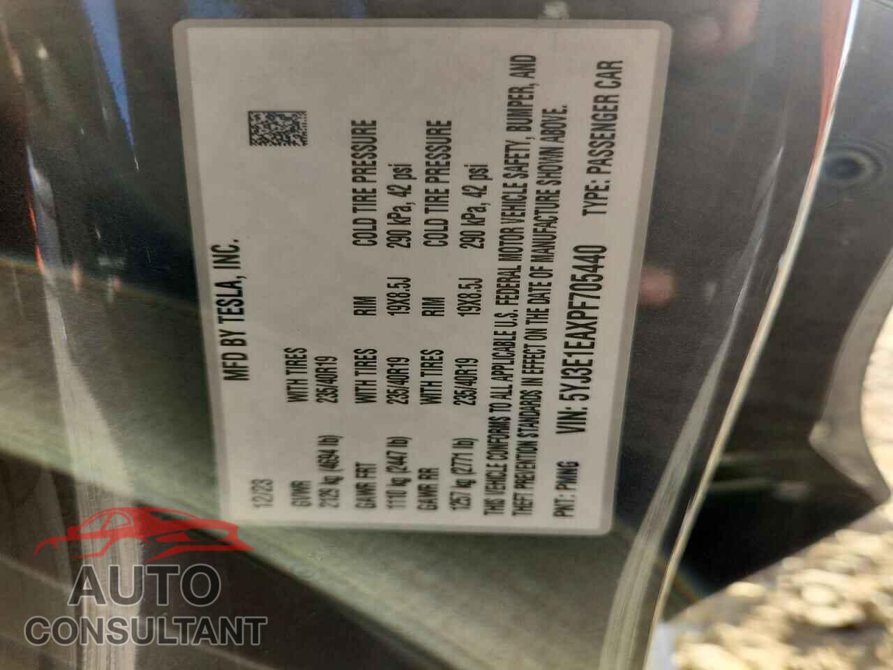 TESLA MODEL 3 2023 - 5YJ3E1EAXPF705440