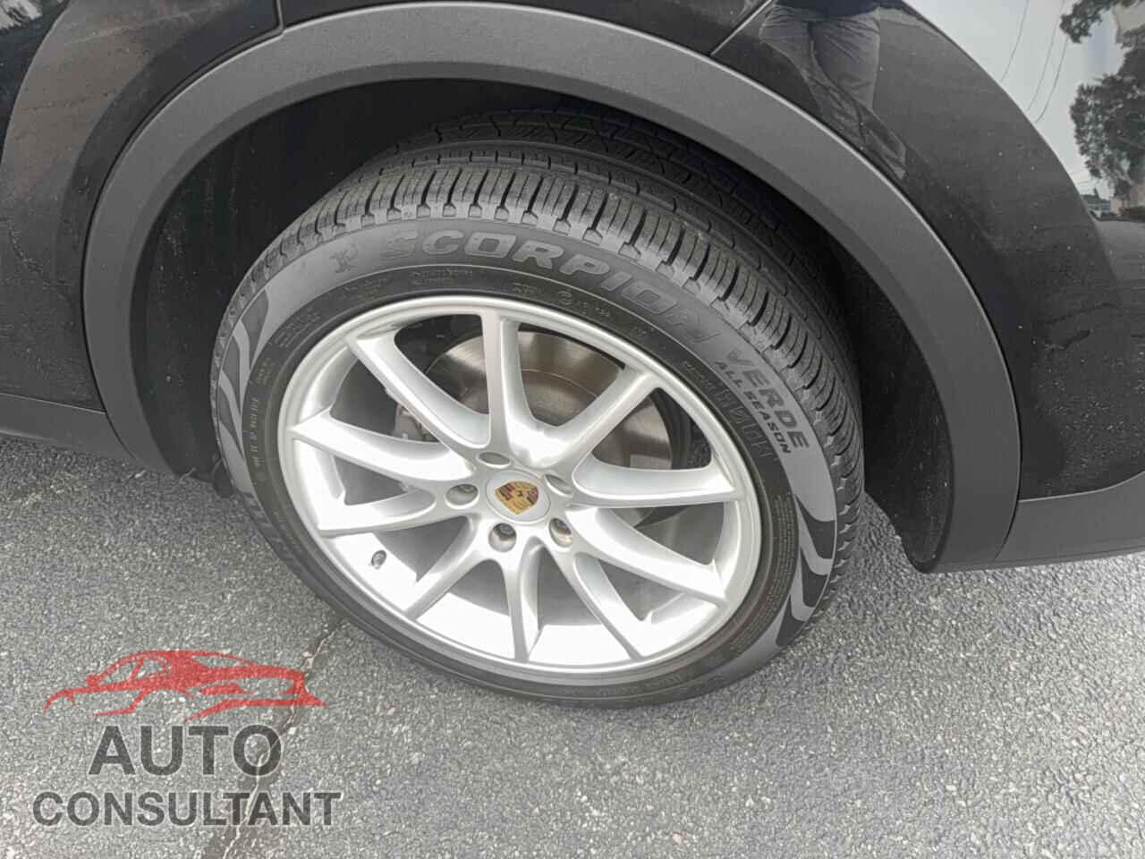 PORSCHE CAYENNE 2020 - WP1AA2AY9LDA03007