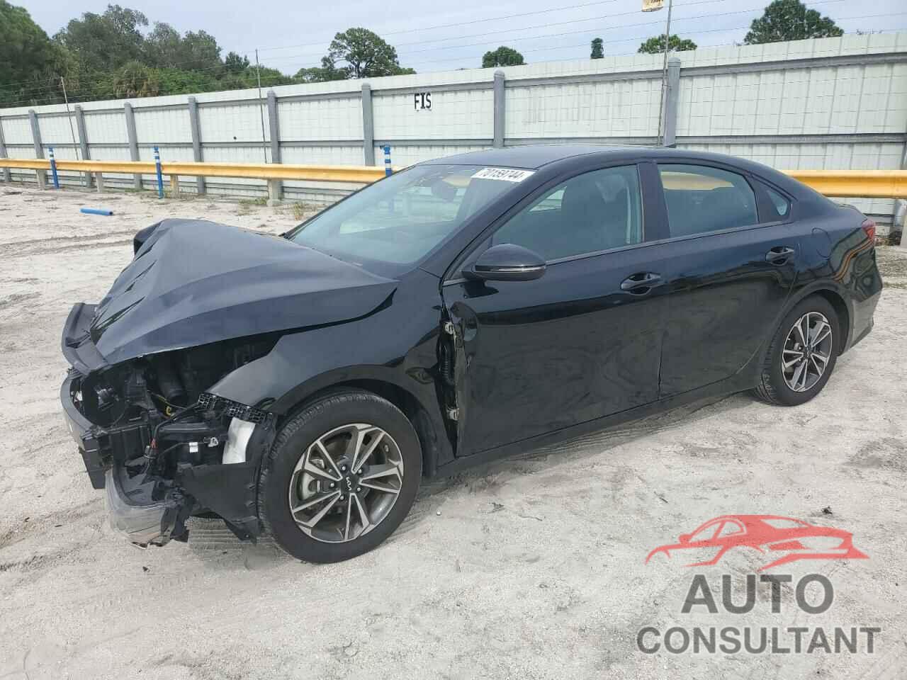 KIA FORTE 2023 - 3KPF24AD9PE690054