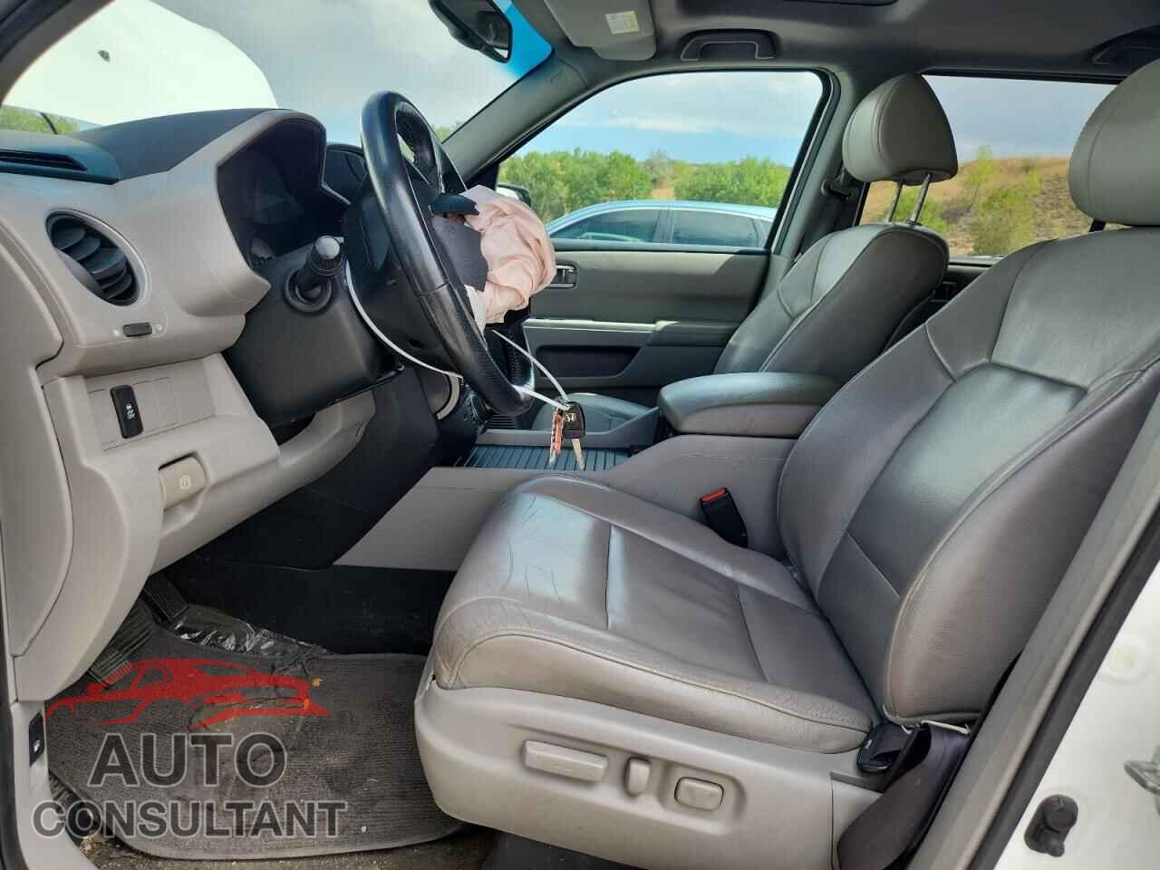 HONDA PILOT 2013 - 5FNYF3H72DB041029