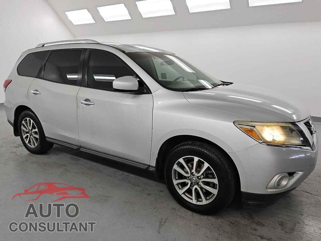 NISSAN PATHFINDER 2013 - 5N1AR2MM9DC615519