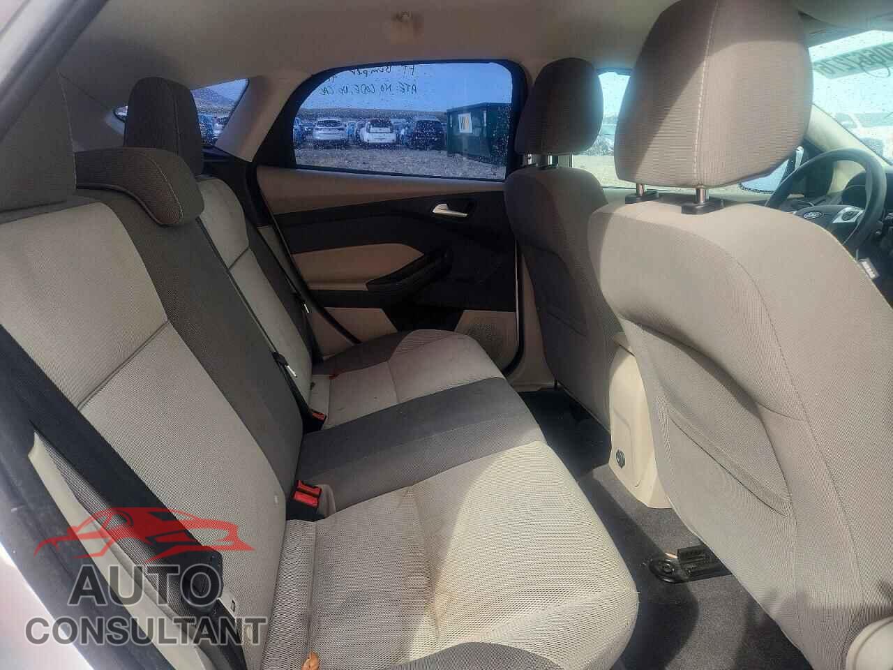 FORD FOCUS 2014 - 1FADP3K27EL305729