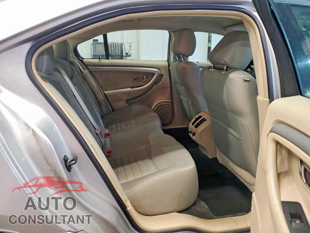FORD TAURUS 2013 - 1FAHP2D82DG207468