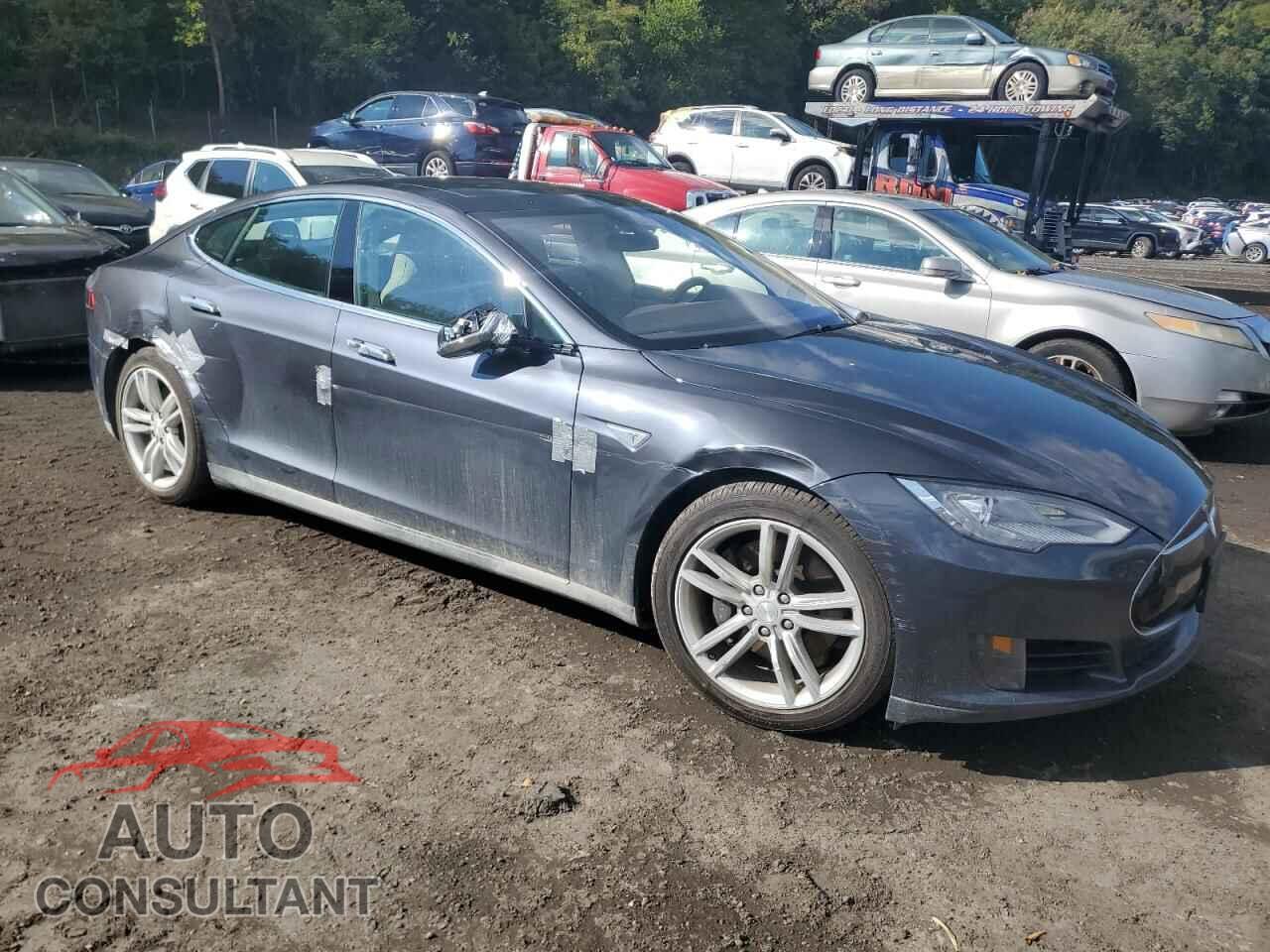 TESLA MODEL S 2015 - 5YJSA1S26FF092011