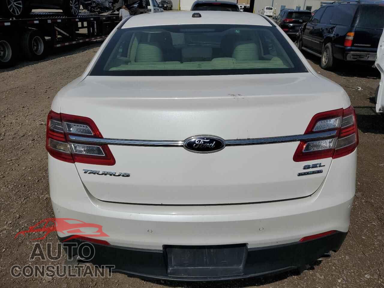 FORD TAURUS 2013 - 1FAHP2E82DG187852