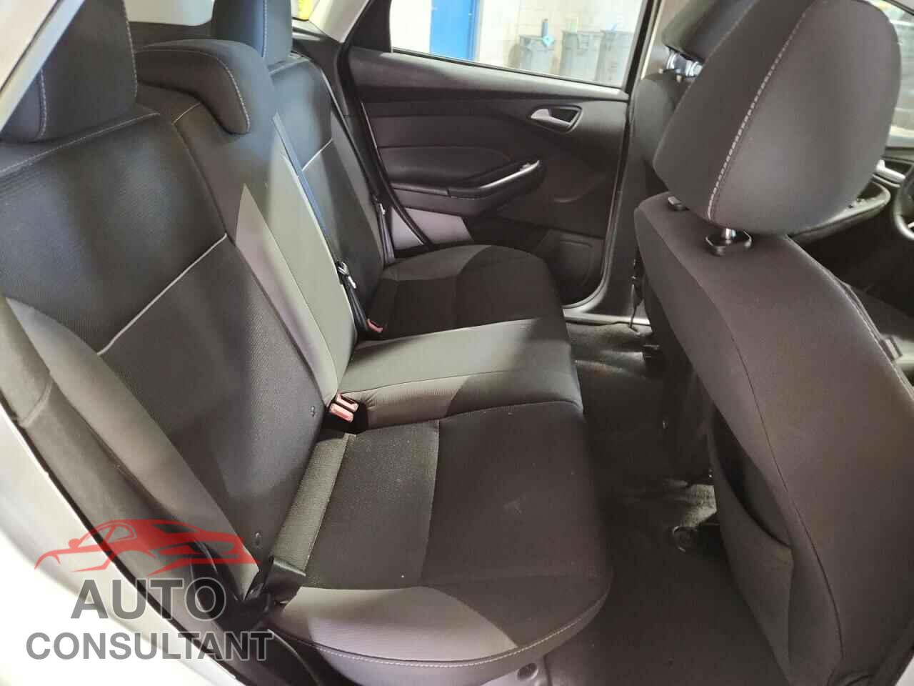 FORD FOCUS 2014 - 1FADP3K26EL288566