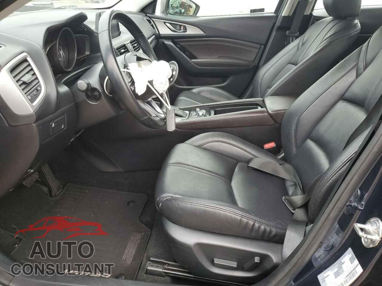 MAZDA 3 2018 - 3MZBN1V30JM274765