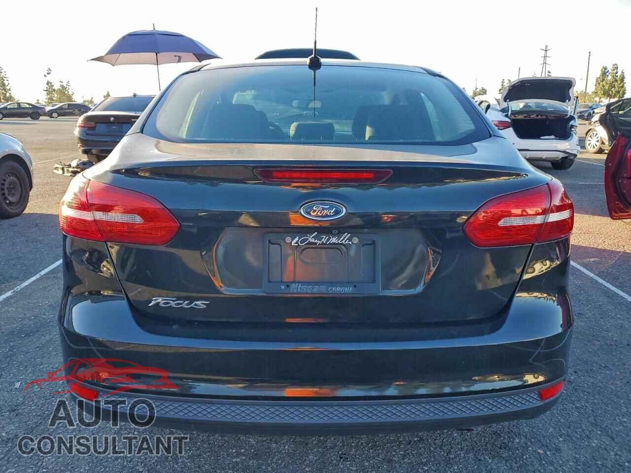 FORD FOCUS 2015 - 1FADP3E20FL314687