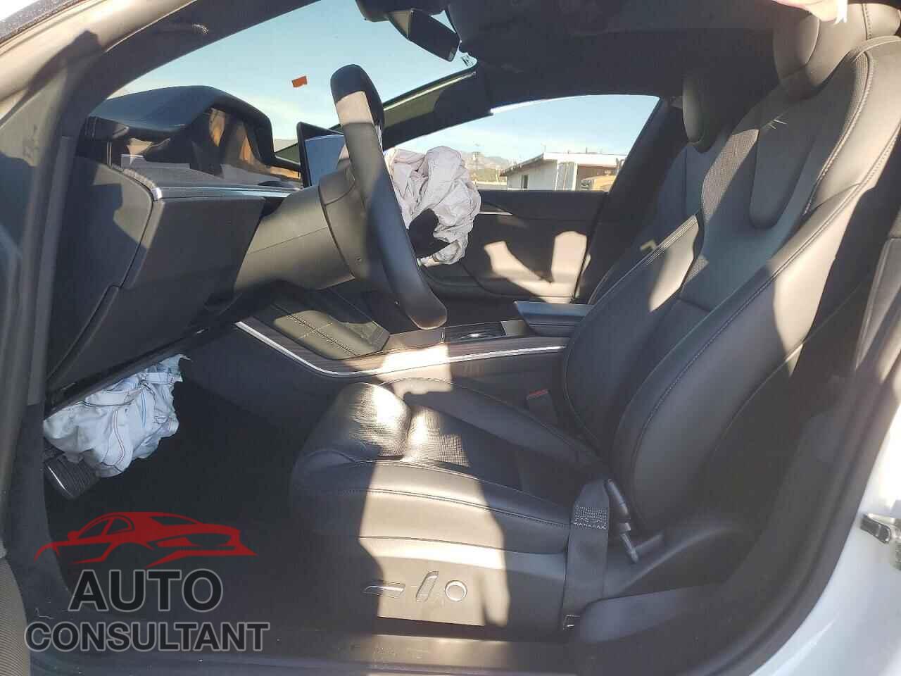 TESLA MODEL S 2022 - 5YJSA1E58NF483083