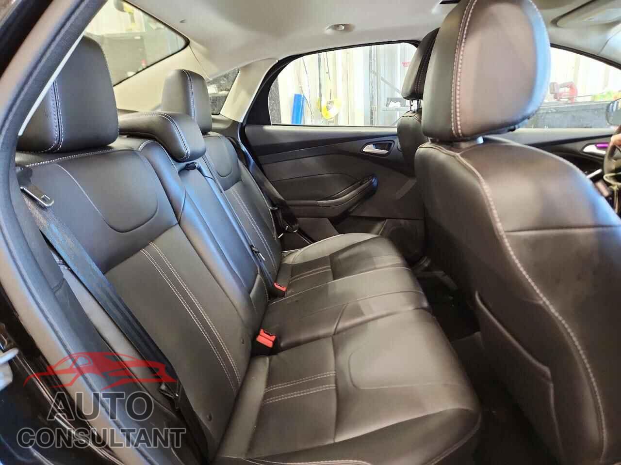 FORD FOCUS 2014 - 1FADP3J22EL105181