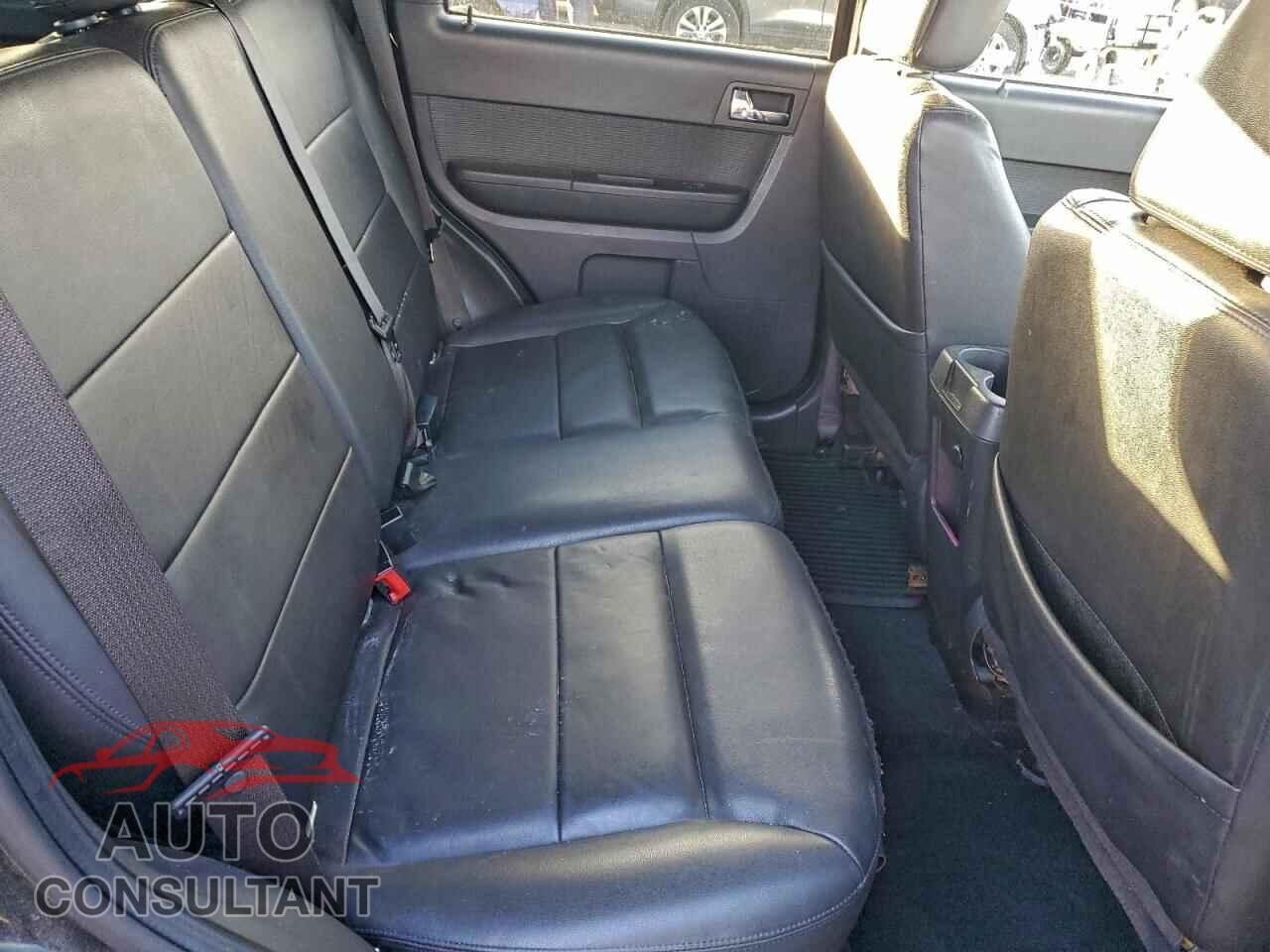 FORD ESCAPE 2010 - 1FMCU9E70AKD36955