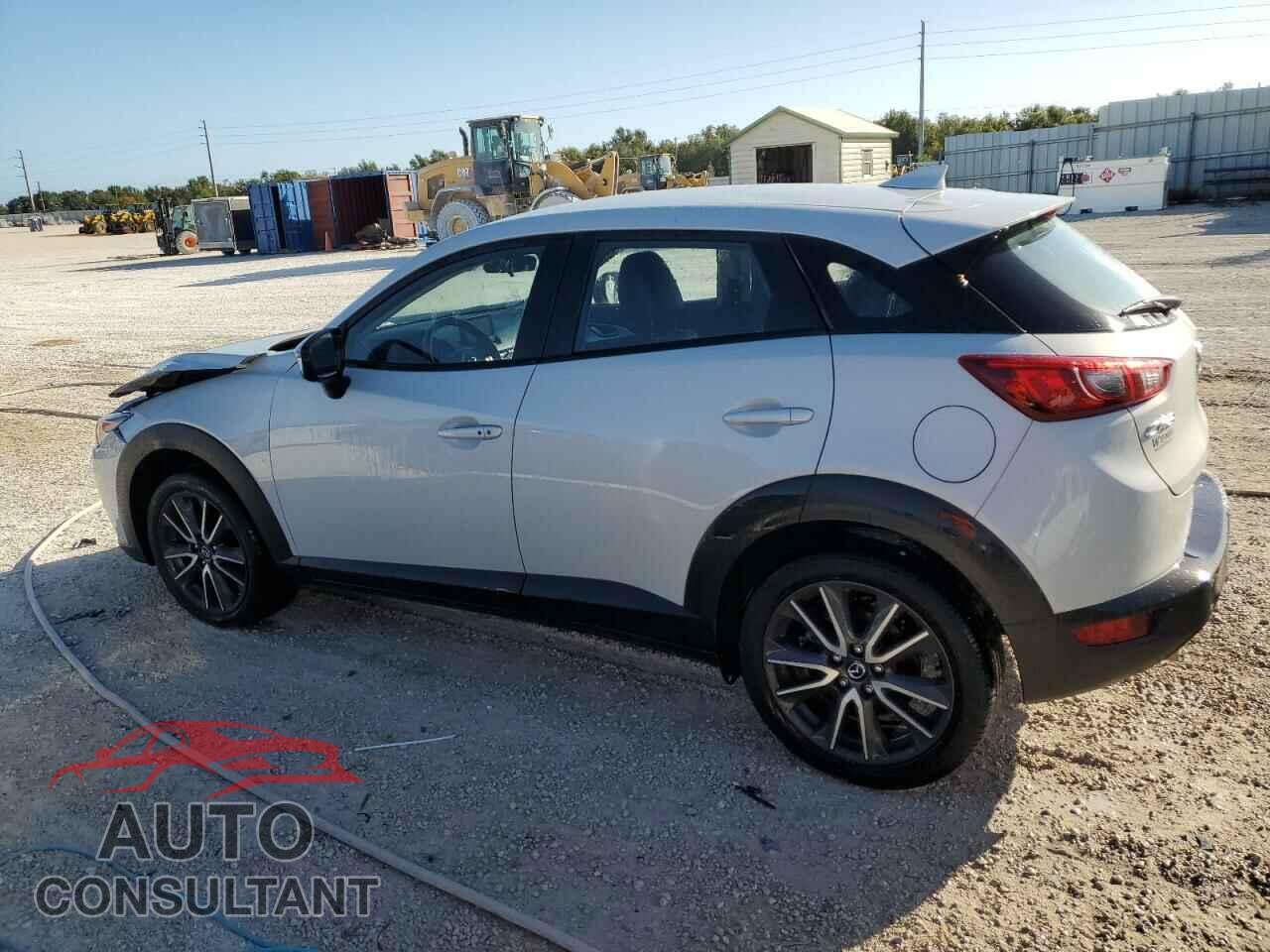 MAZDA CX-3 2018 - JM1DKFC7XJ0321455