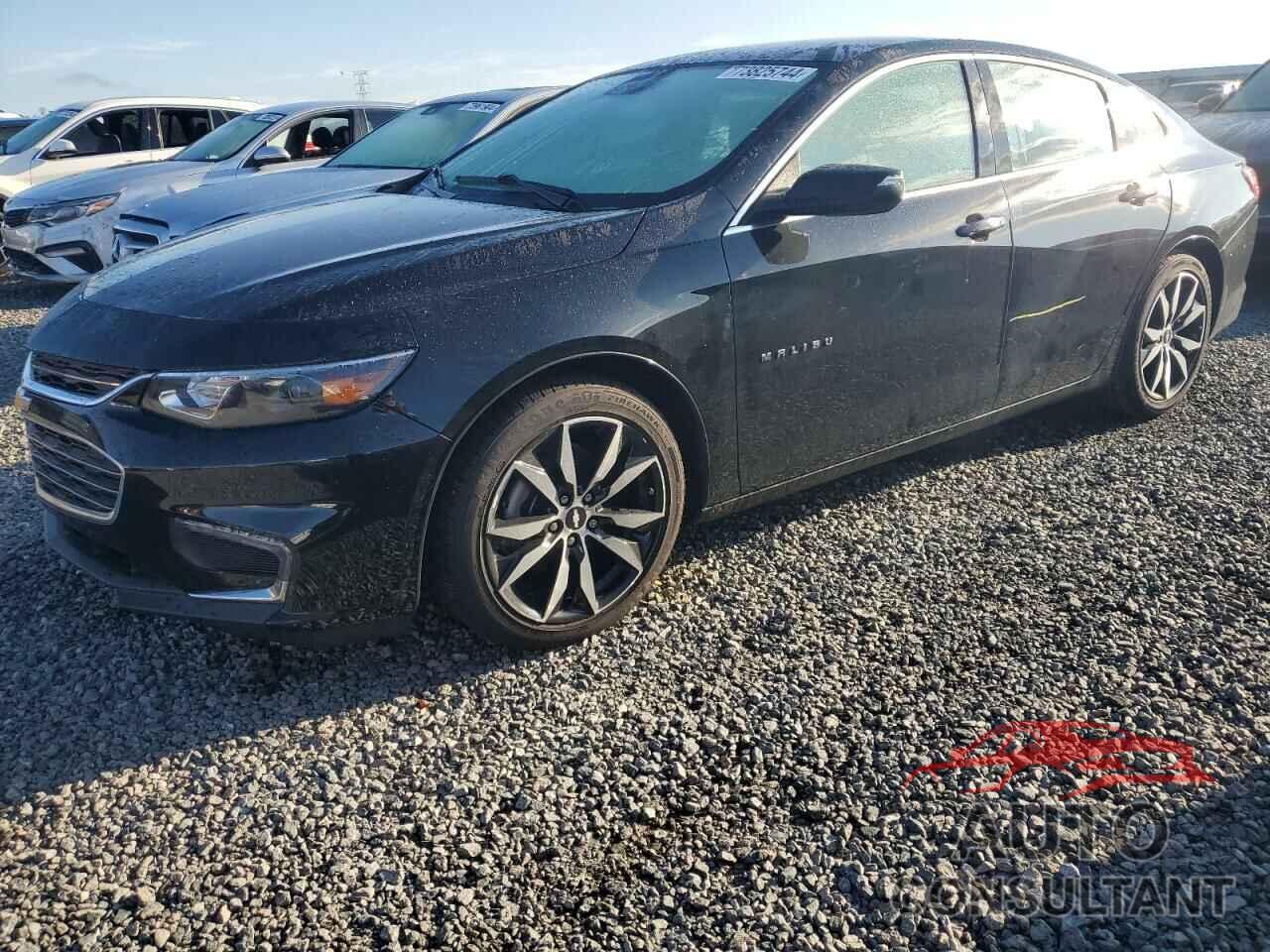 CHEVROLET MALIBU 2018 - 1G1ZD5ST4JF277371