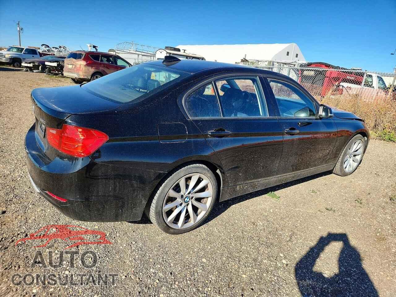 BMW 3 SERIES 2013 - WBA3C3C55DF146584