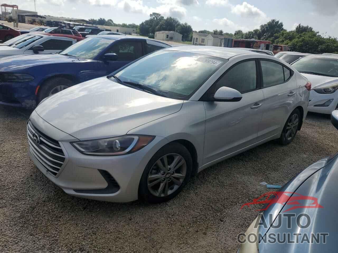 HYUNDAI ELANTRA 2018 - 5NPD84LF4JH340189