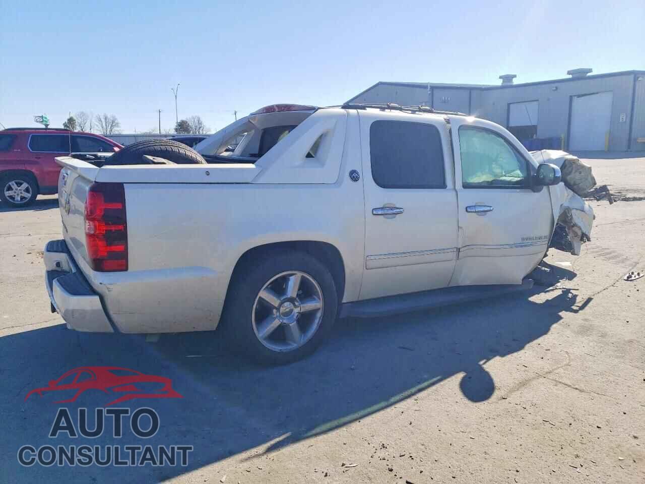 CHEVROLET AVALANCHE 2013 - 3GNMCGE00DG178302