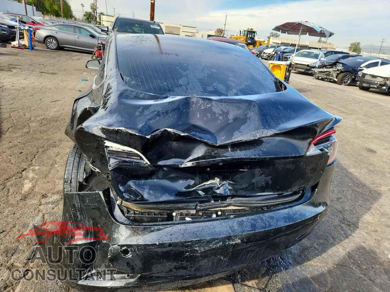 TESLA MODEL 3 2019 - 5YJ3E1EA7KF305022