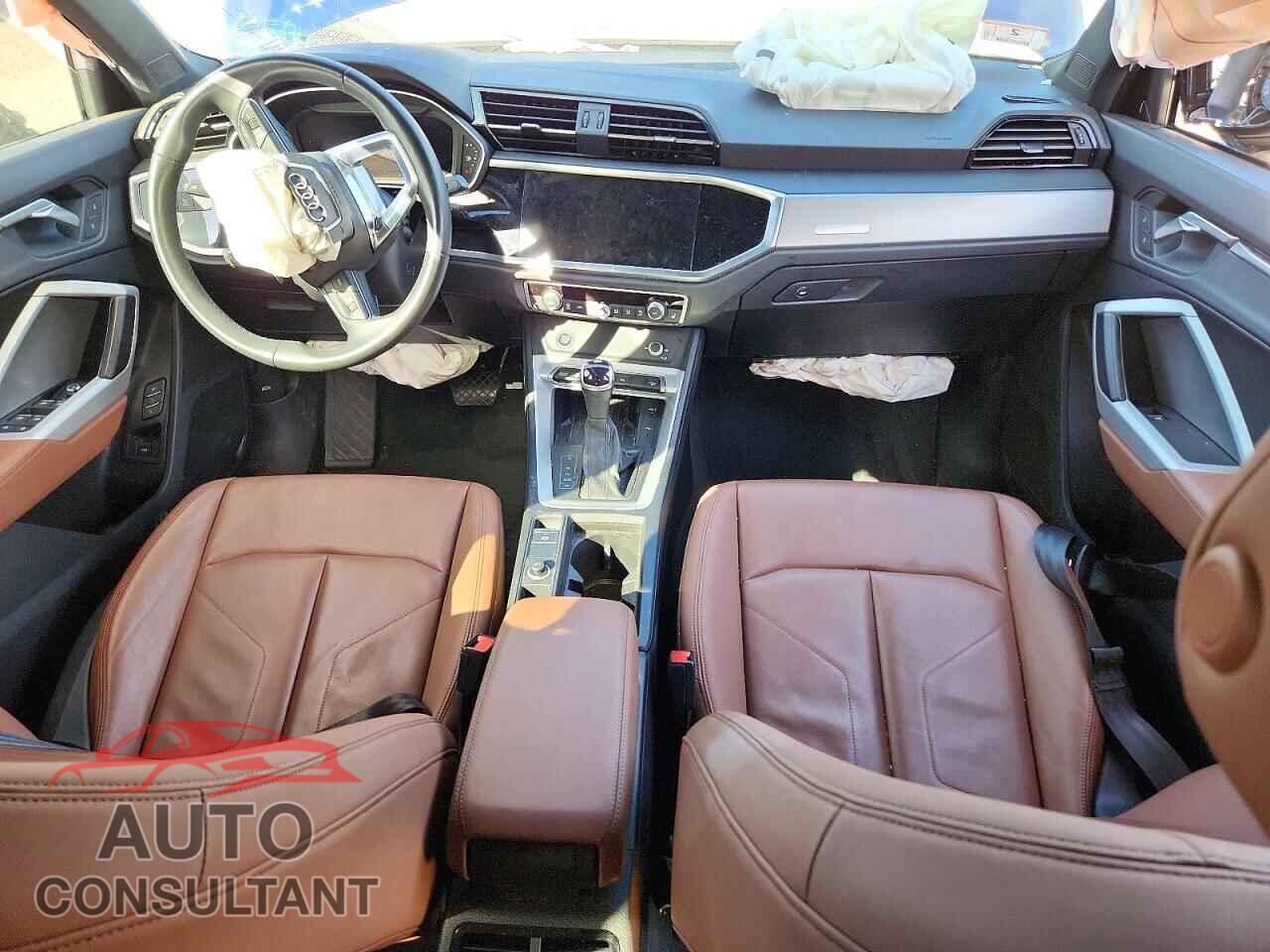 AUDI Q3 2023 - WA1EECF3XP1031717