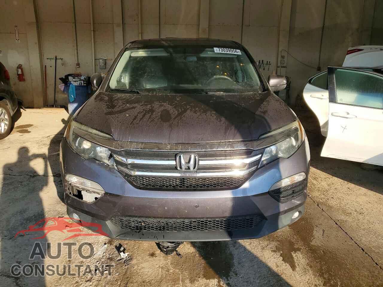 HONDA PILOT 2017 - 5FNYF6H52HB063540