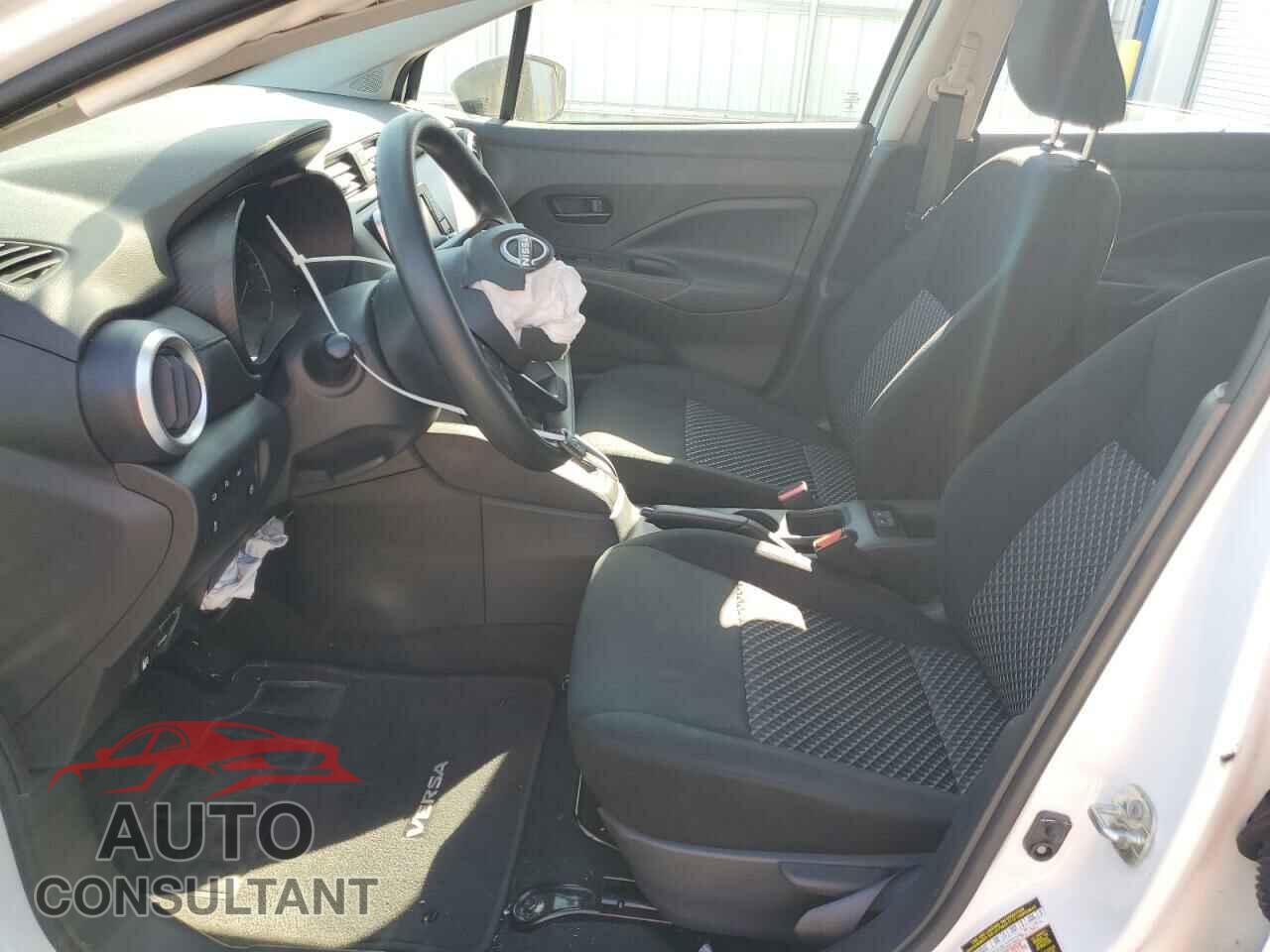 NISSAN VERSA 2023 - 3N1CN8DV0PL809727
