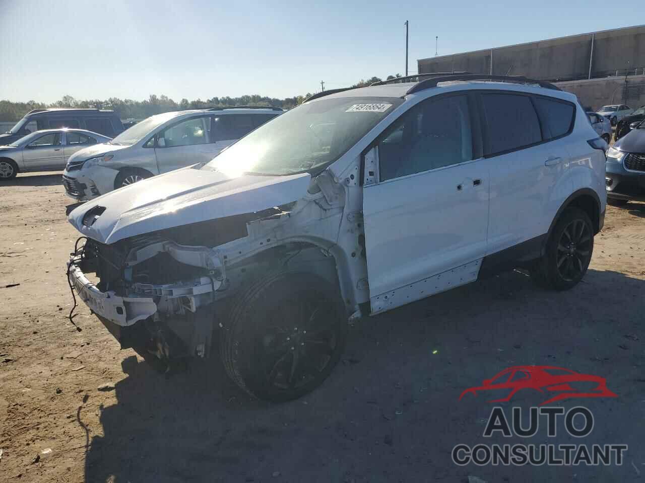FORD ESCAPE 2017 - 1FMCU9G91HUB74573