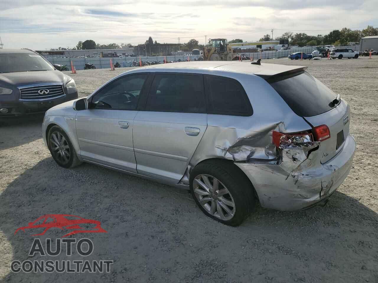 AUDI A3 2011 - WAUBJAFM0BA056472