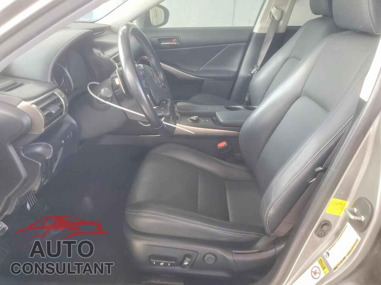 LEXUS IS 2015 - JTHCF1D20F5025293