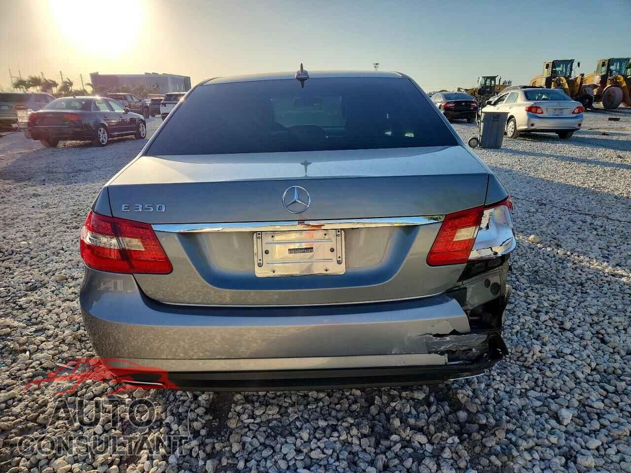 MERCEDES-BENZ E-CLASS 2012 - WDDHF5KB3CA643380