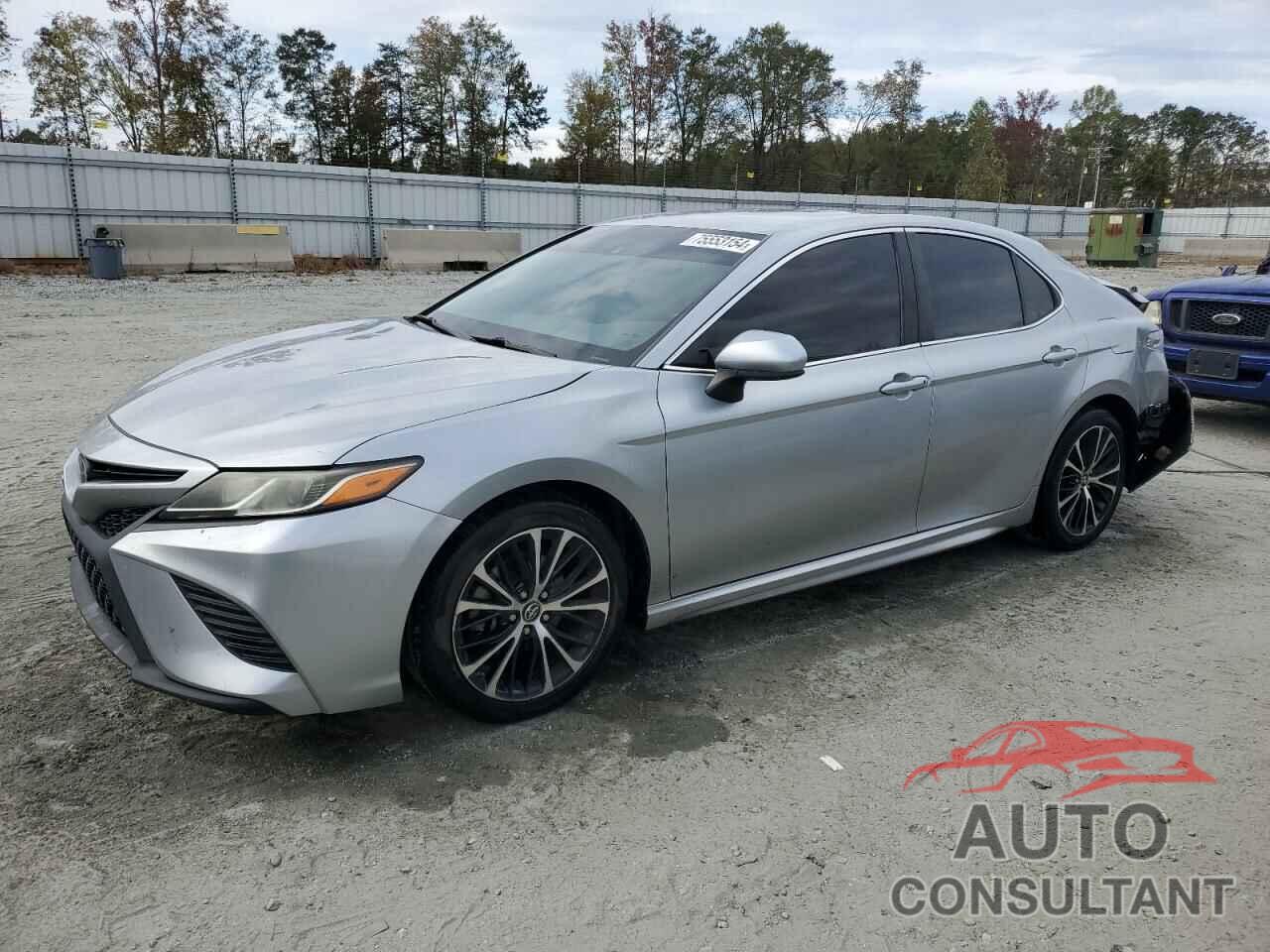 TOYOTA CAMRY 2018 - 4T1B11HK3JU056361