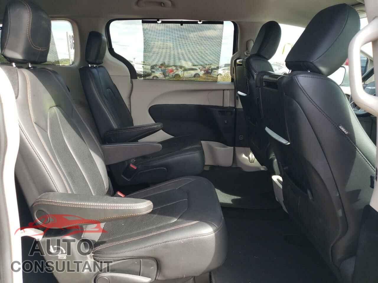 CHRYSLER PACIFICA 2017 - 2C4RC1EG9HR752906