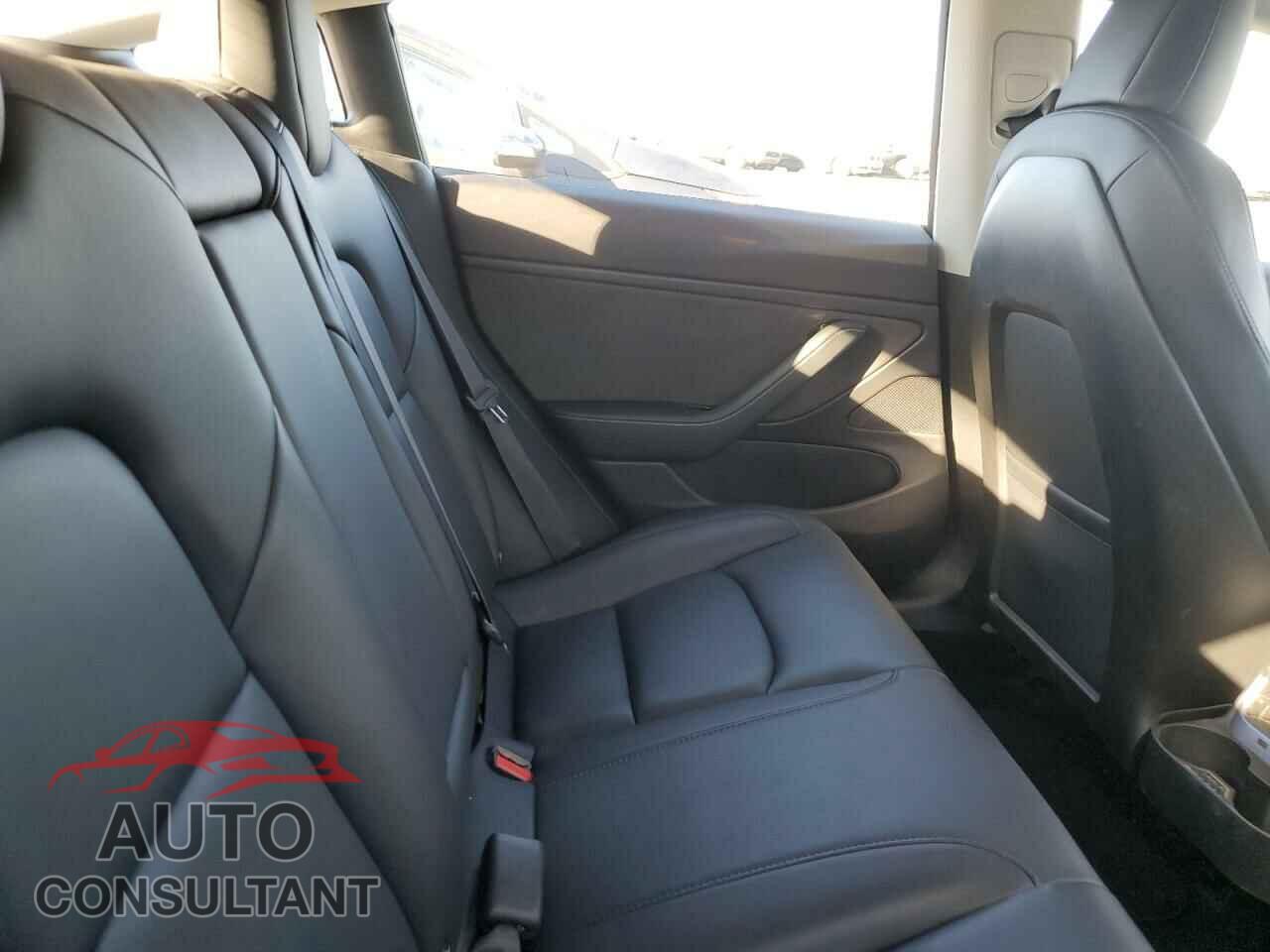 TESLA MODEL 3 2018 - 5YJ3E1EB5JF128767