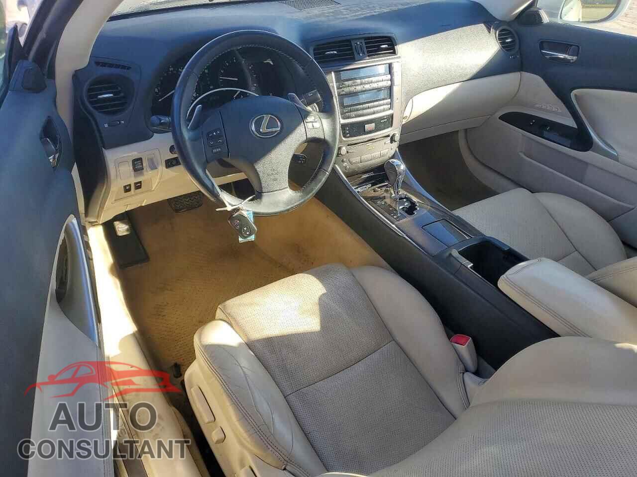 LEXUS IS 2010 - JTHFF2C28A2501871