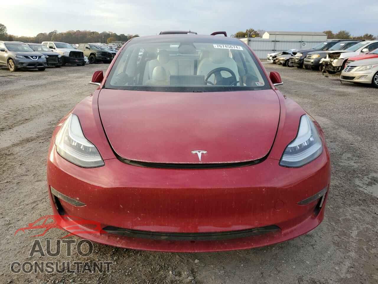 TESLA MODEL 3 2018 - 5YJ3E1EB5JF055593