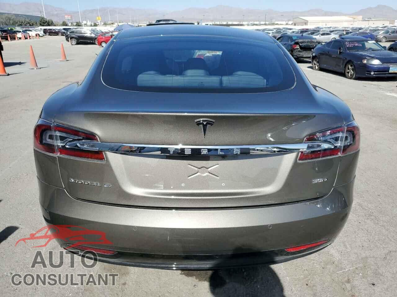 TESLA MODEL S 2016 - 5YJSA1E28GF164985