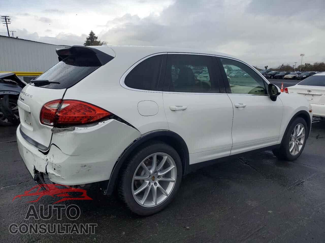 PORSCHE CAYENNE 2012 - WP1AA2A25CLA09078