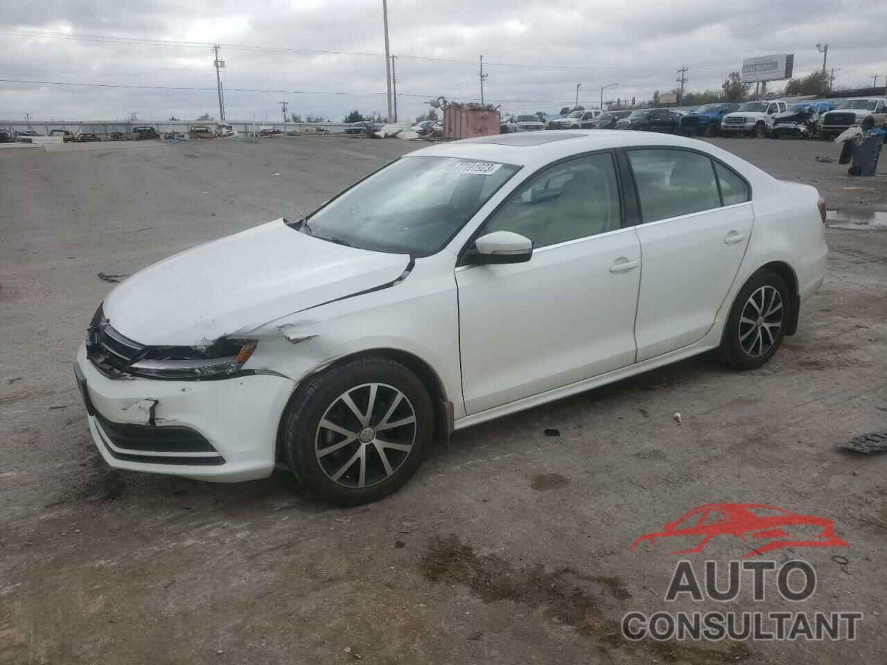 VOLKSWAGEN JETTA 2017 - 3VWB67AJXHM399481