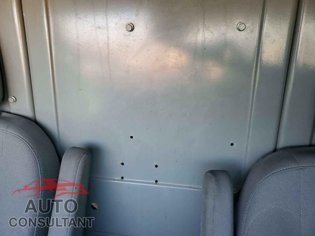 FORD TRANSIT 2017 - 1FTYR2YM2HKB54947