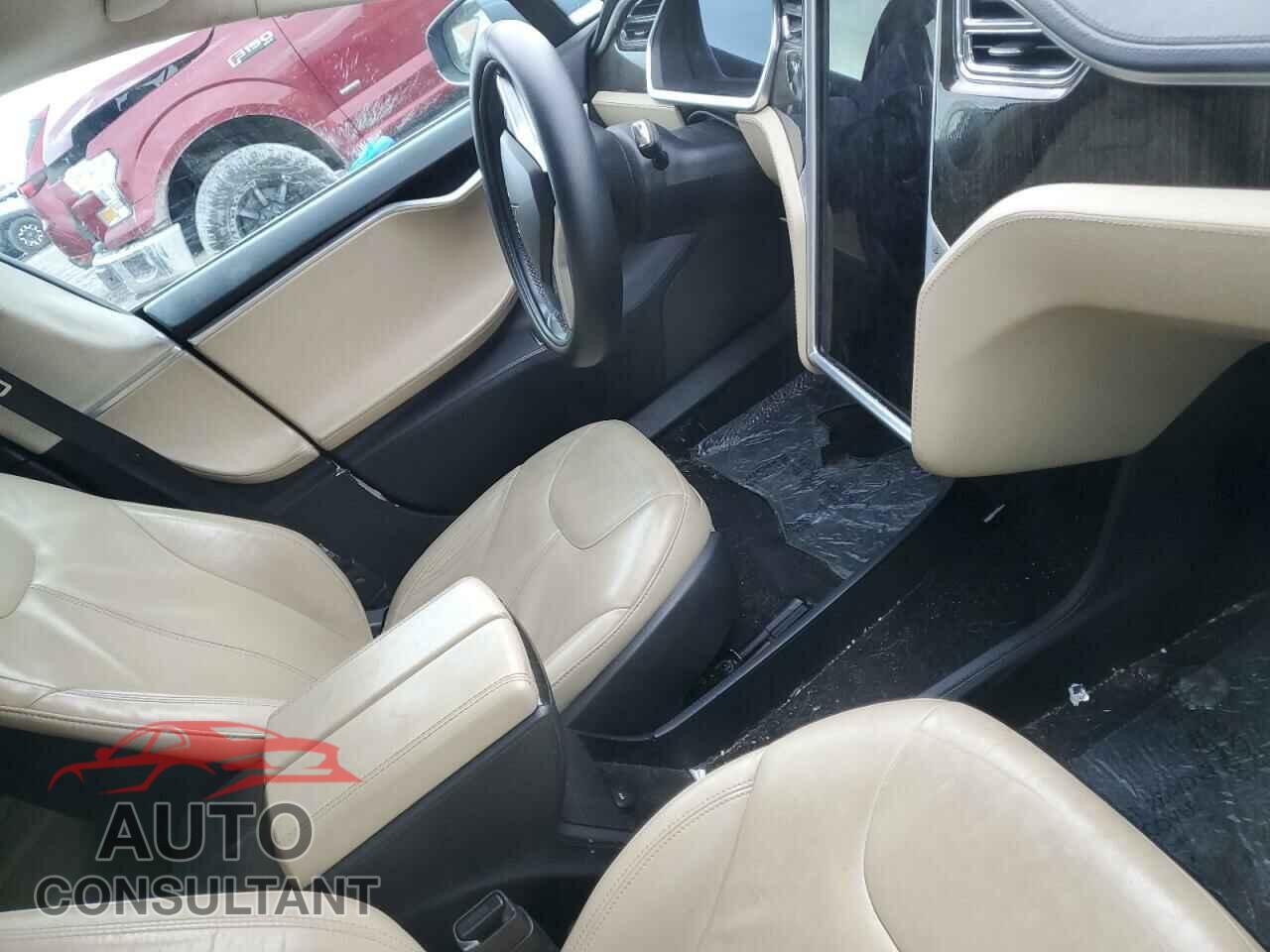 TESLA MODEL S 2013 - 5YJSA1AG0DFP03953