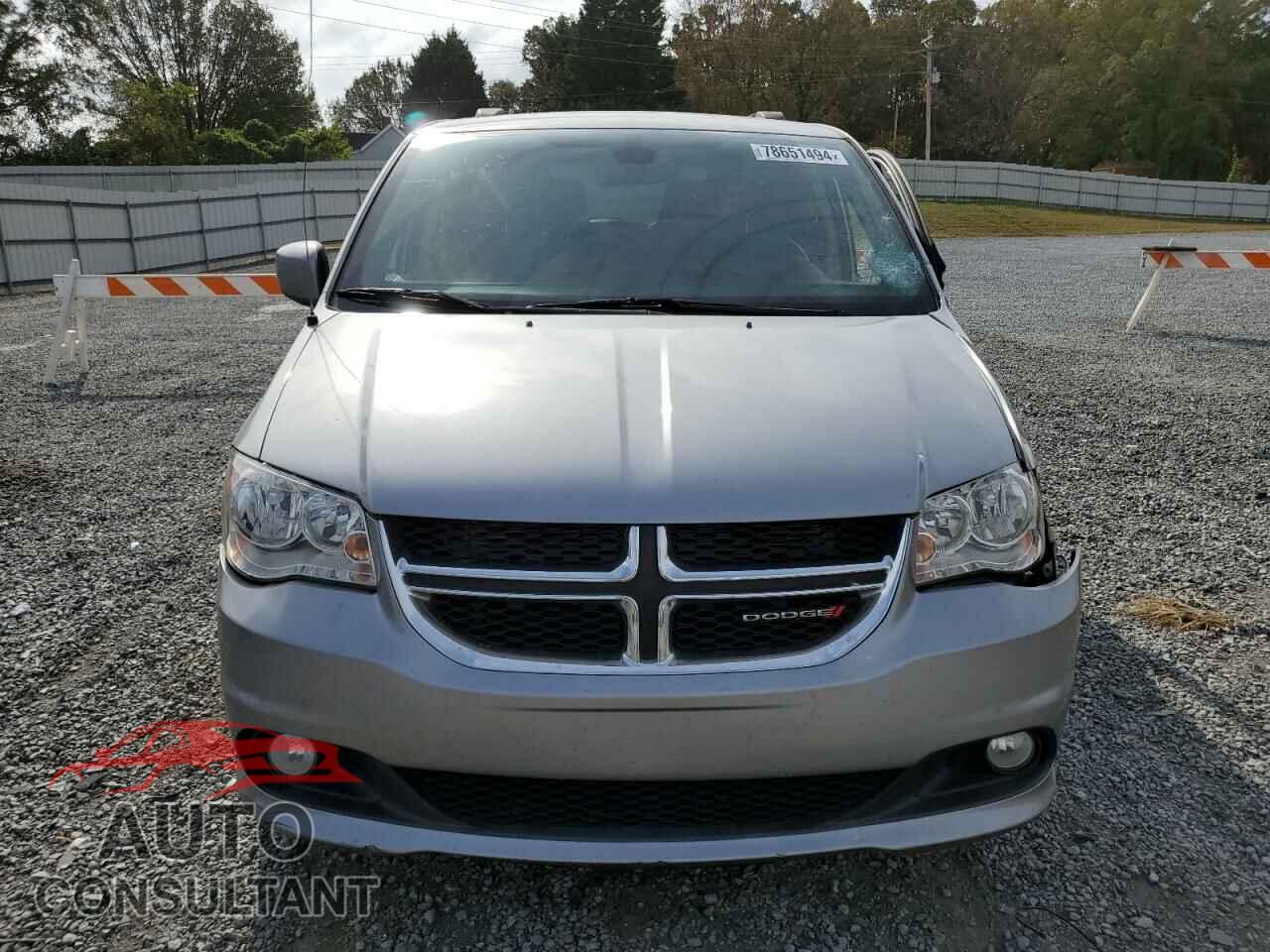 DODGE CARAVAN 2018 - 2C4RDGCG2JR324717