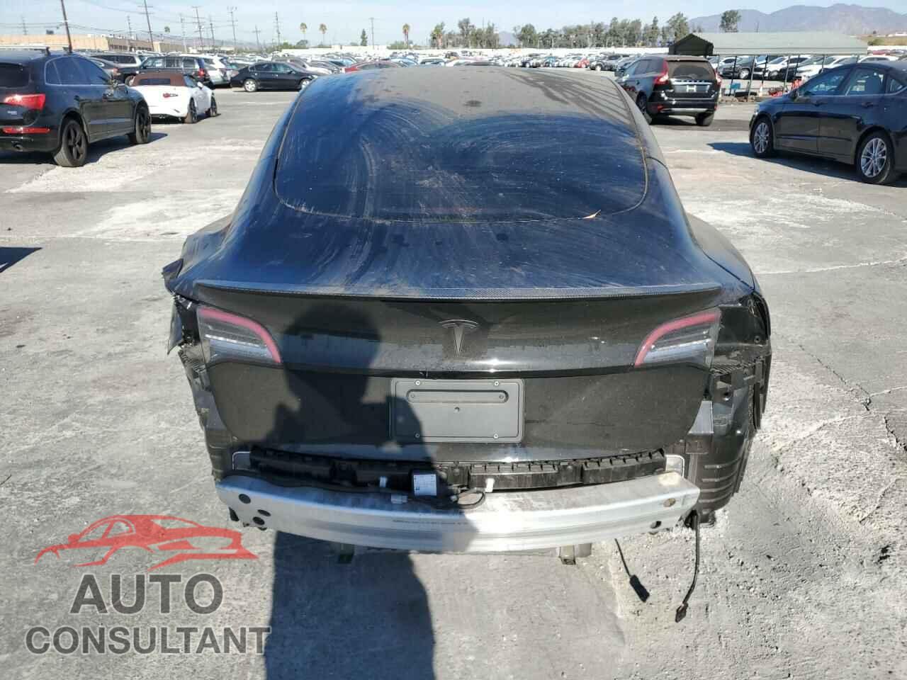 TESLA MODEL 3 2021 - 5YJ3E1EA2MF065106
